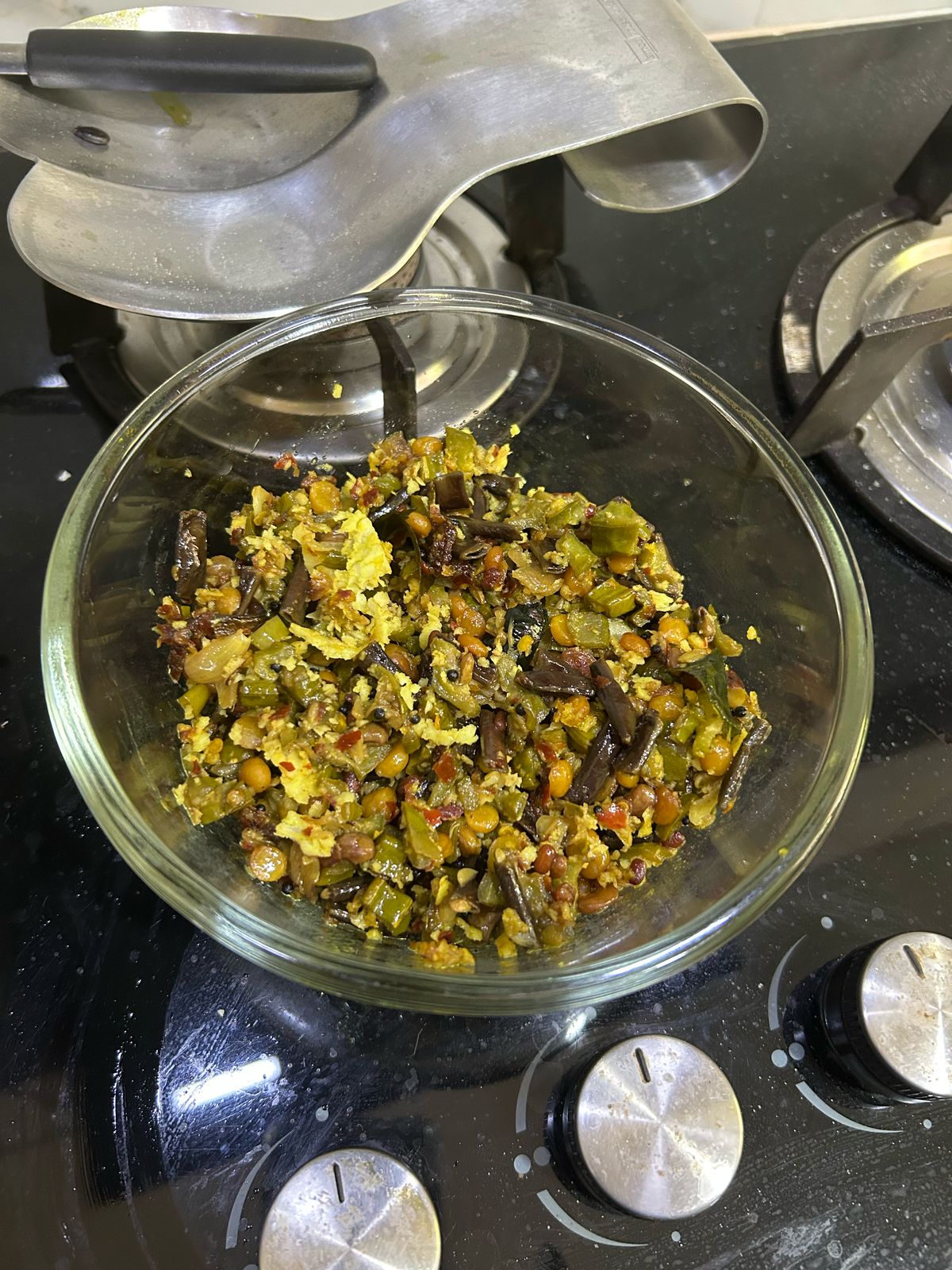 Beans Mezhukaparati